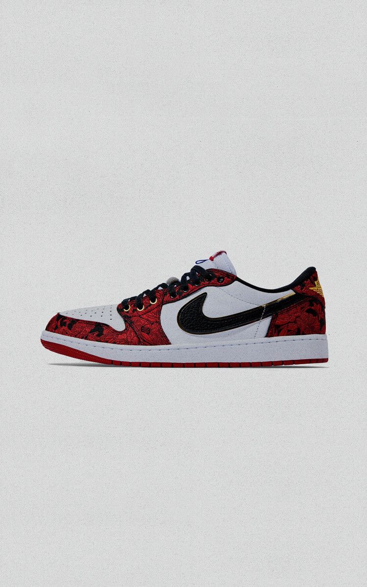 Air Jordan 1 Retro Low OG 'Last Dance At The Garden' Hero Picture Mobile